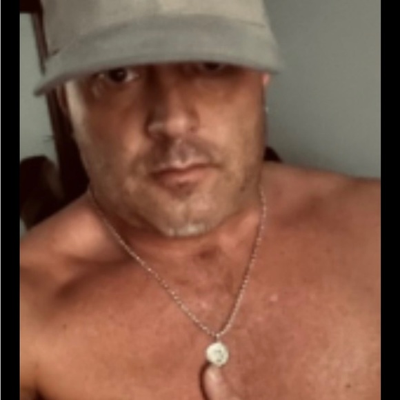 Meet your Posher, Jason - Picture 2 of 2